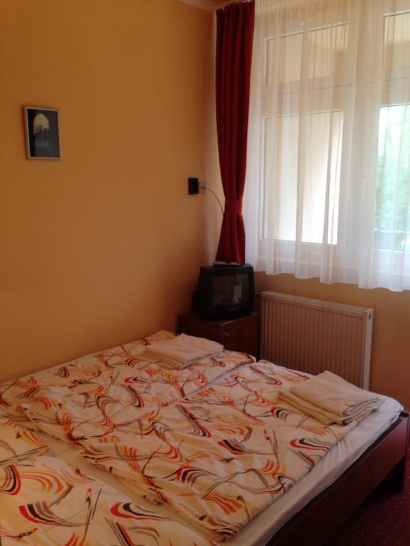 Balatonföldvár Hotel Family المظهر الخارجي الصورة